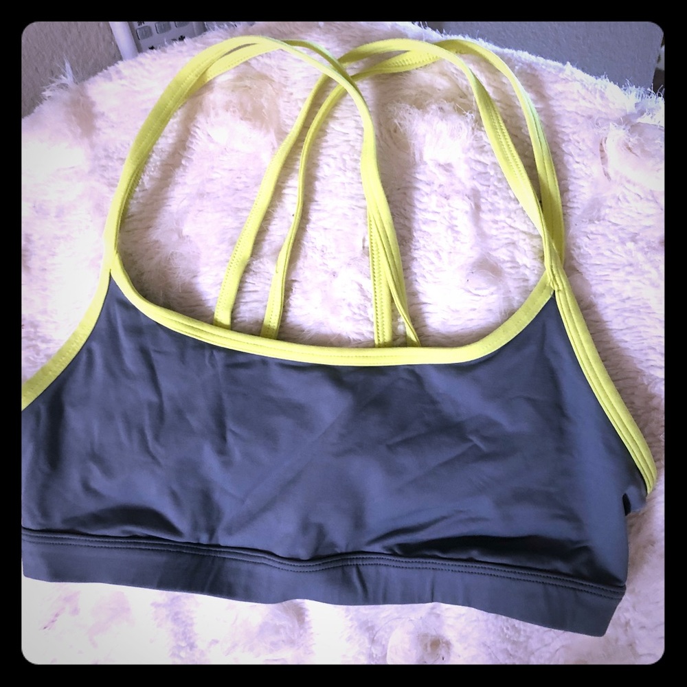 VS sports bra